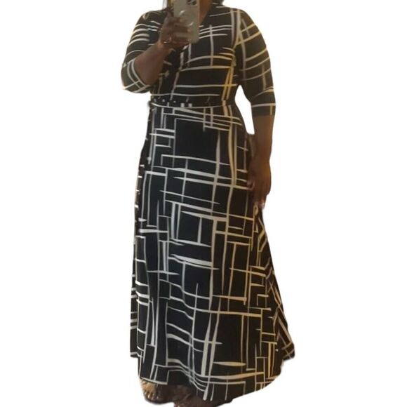 FANDEE Plus Size Maxi Dress for 3/4 Sleeve Size 2X - Picture 5 of 6